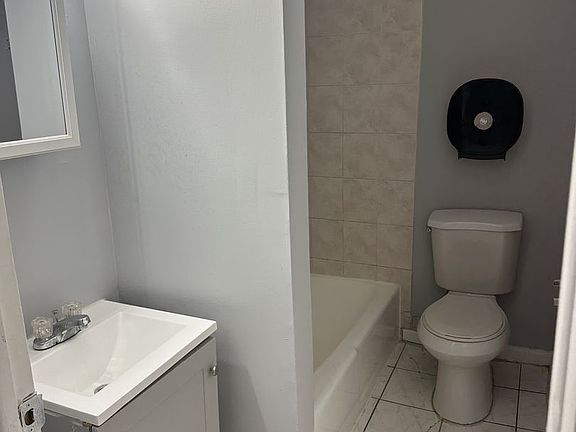 5th image of 351-357 S Homan Ave #3352-3