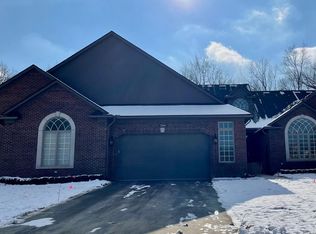 2628 Barberry Dr, Shelby Township, MI 48316