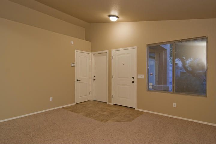 2nd image of 986 E Greenlee Ave