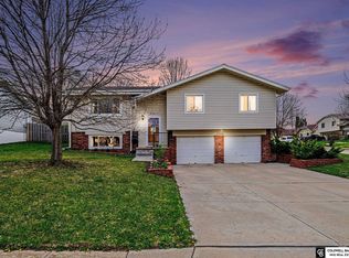 13202 S 33rd St, Bellevue, NE 68123
