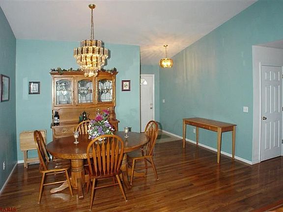 3rd image of 9510 Howerton Dr