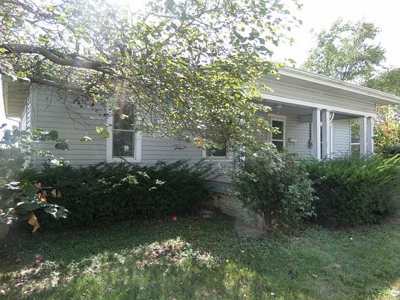 2nd image of 201 E Harrison Ave