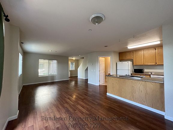 4th image of 777 E Cotati Ave APT 15