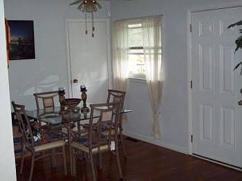 4th image of 181 Robinwood Ave