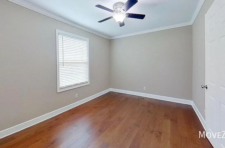 747 Hall Spencer Rd — Photo 37