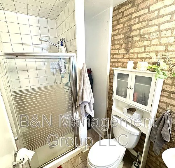 918 W Oakdale Ave #BF — Photo 14