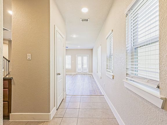 5th image of 1923 Jara Ct