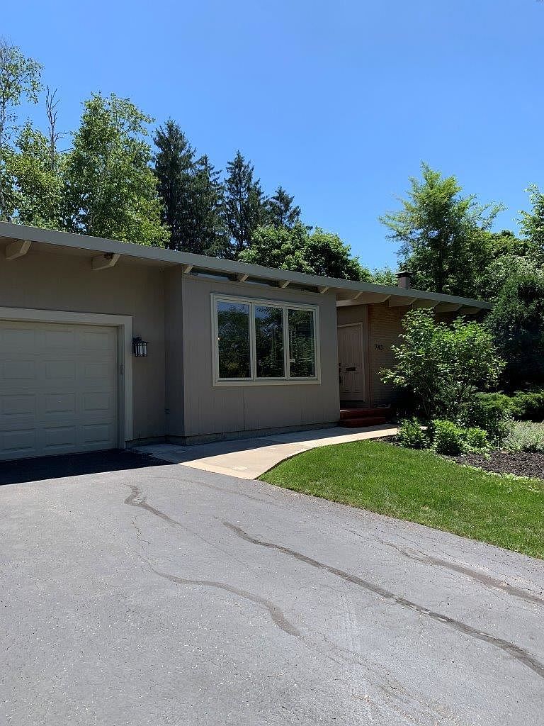 743 Dundee Ave, Barrington, IL 60010 Zillow