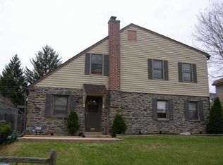 729 W Penn Pines Blvd, Aldan, PA 19018