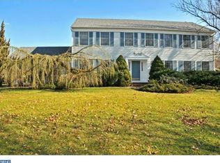 9 Westminster Dr, West Windsor, NJ 08550