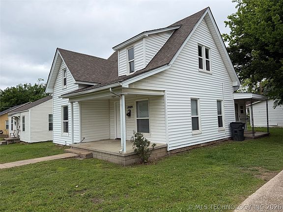 2nd image of 1009 E Thompson Ave