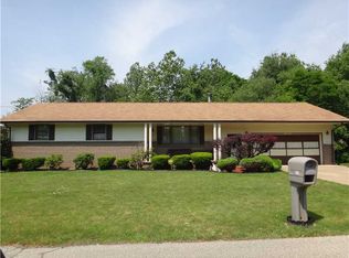 811 Mustang Ave, New Castle, PA 16102