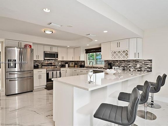 2nd image of 821 NW 67th Ave #821