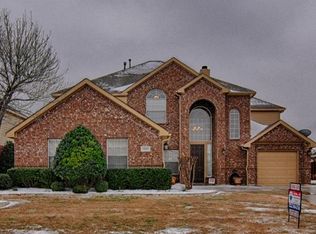 1010 Tanglewood Dr, Mansfield, TX 76063