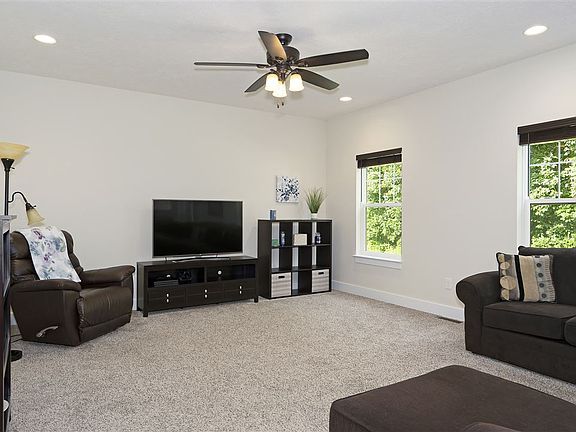 5th image of 4285 Erika Dr