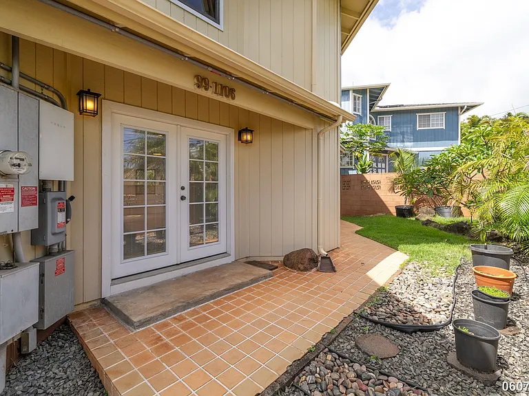 99-1106 Halawa Heights Rd #A — Photo 2