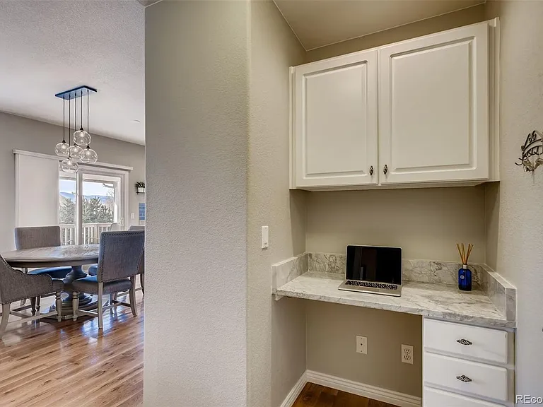 1270 Thornbury Pl — Photo 10