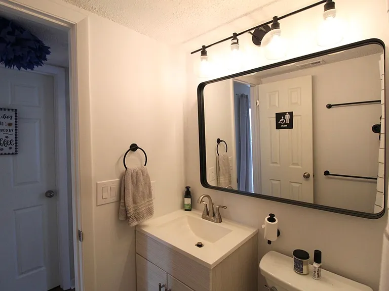 1380 Hunters Rd #I — Photo 12