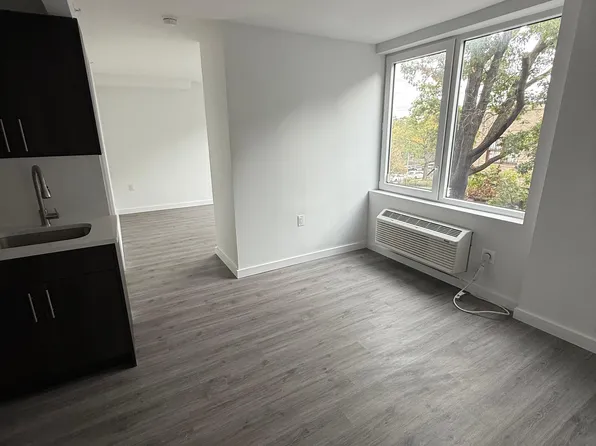 170 Marcy Avenue image 19 of 23