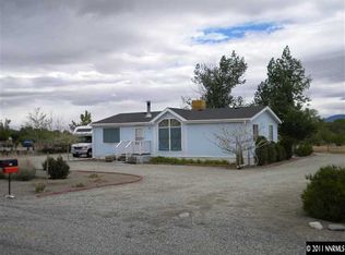 11 Agate Circle Dr, Yerington, NV