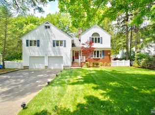 53 Hopkins St, Hillsdale, NJ 07642