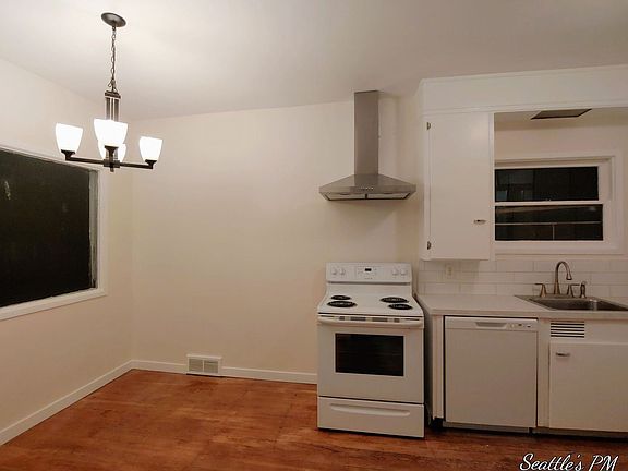 3rd image of 425 Boylston Ave E #10845252