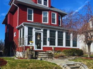 40 Ellenton Ave, New Rochelle, NY 10801