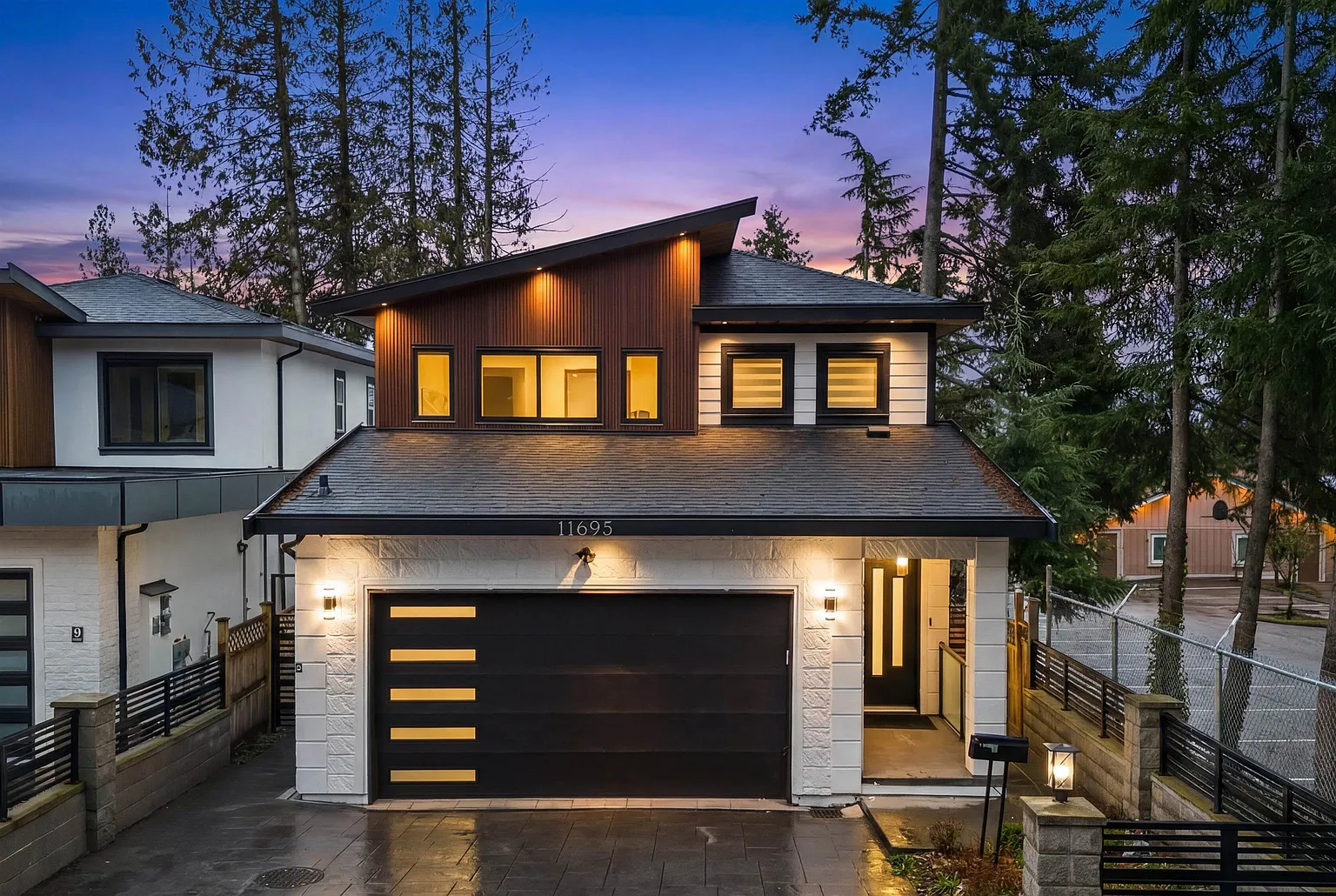 11693 95a Ave photo 1