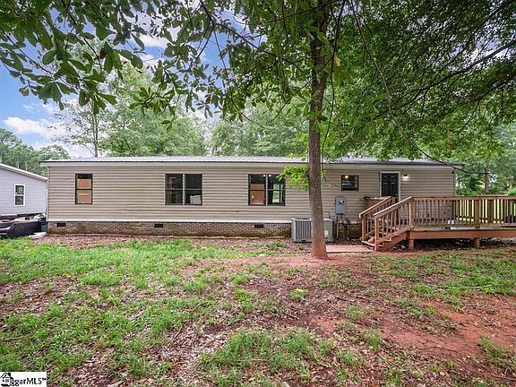 3rd image of 113 Tate Dr