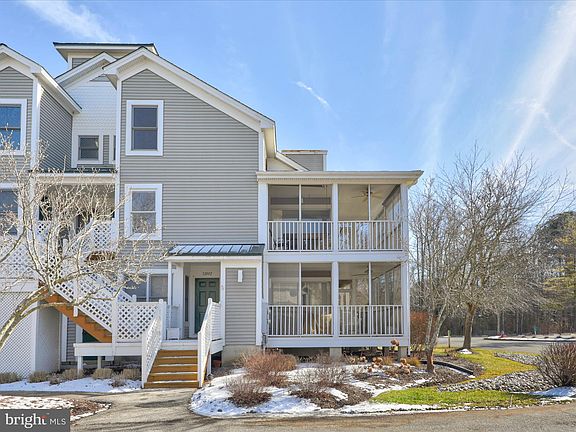 3rd image of 33499 Canal Ct #52001