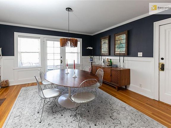 4th image of 311 E 43rd St APT 1W