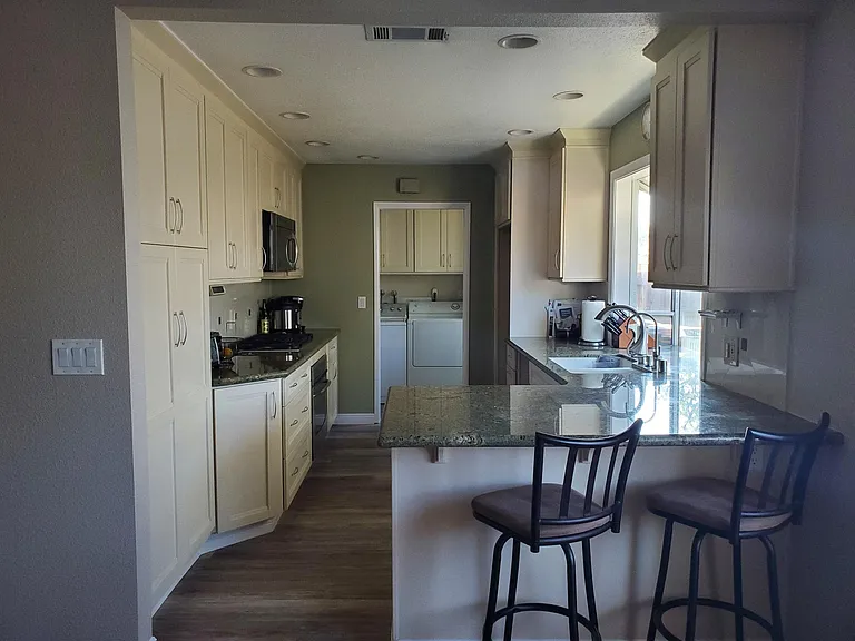 12562 Lamplighter St — Photo 7