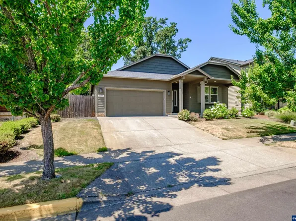 2668 Oak Ridge St NW, Albany, OR 97321