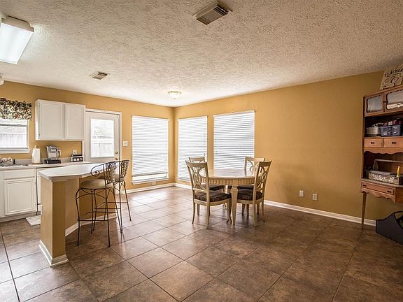 5th image of 14614 Cypress Meadow Dr
