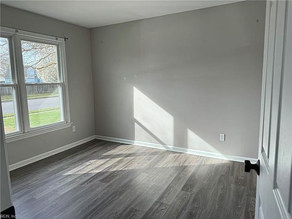 5th image of 1004 Culver Ln