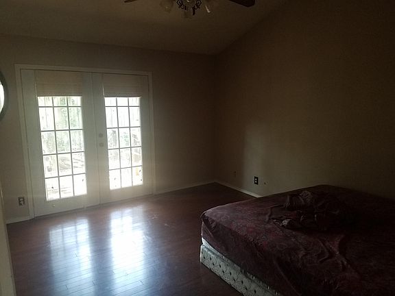 5th image of 3206 Thrush Bend St