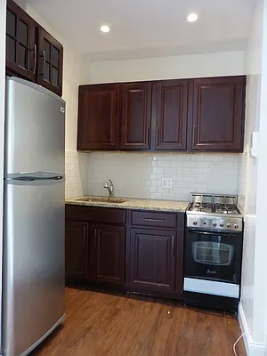 Rented by Immac Realty | media 16