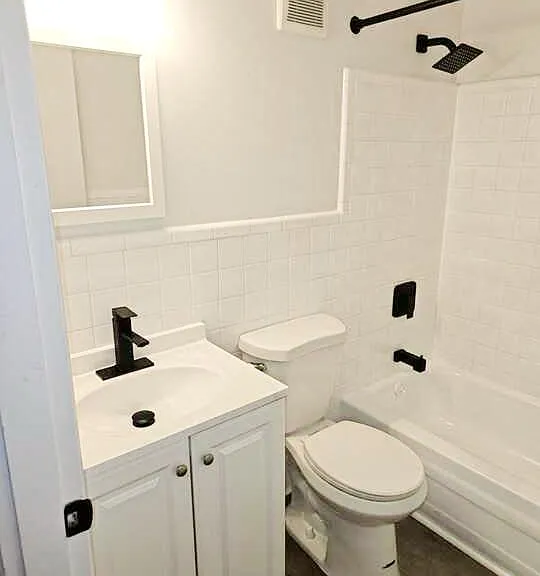 5856 Highview Dr — Photo 3