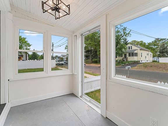 3rd image of 8534 Orchard Ave