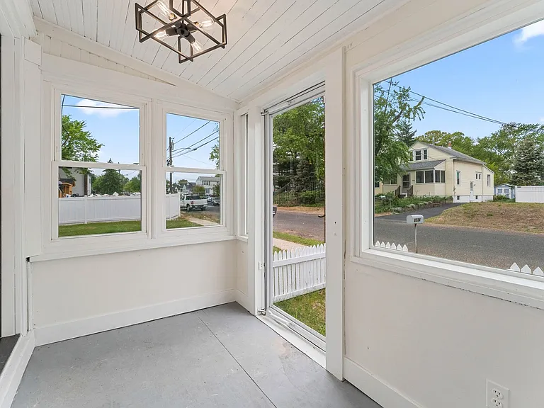 8534 Orchard Ave — Photo 3