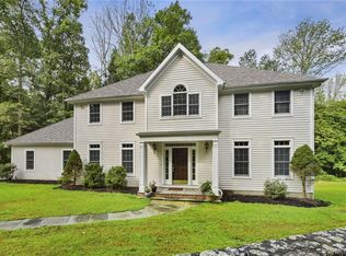 52 Sabbath Day Hill Rd, South Salem, NY 10590