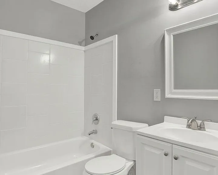 1505 Reynolds St — Photo 5