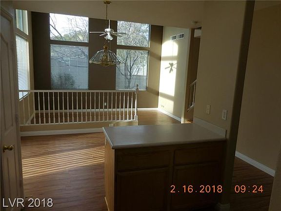 3rd image of 1513 Tillman Falls Ave