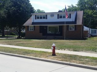 396 E 272nd St, Euclid, OH