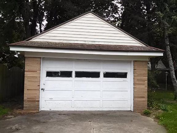 2nd image of 550 Maethy St SE