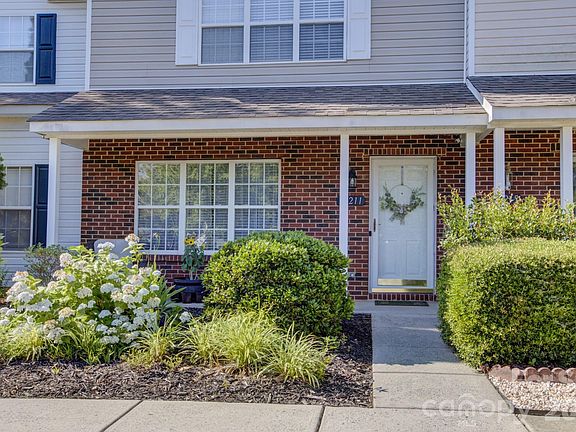 2nd image of 12211 Hood Bend Ct