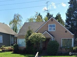 2210 E 32nd St, Tacoma, WA 98404