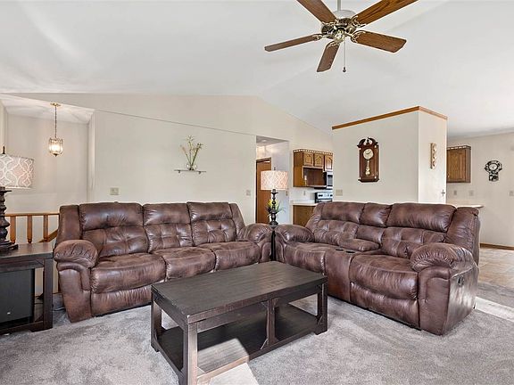 4th image of W6432 Summer Wind Ln