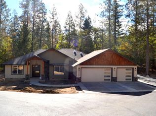 2989 Sylvan Dr, Grants Pass, OR 97527