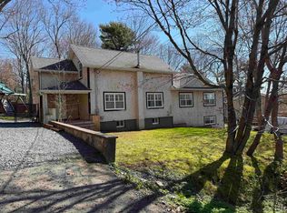 37 Division St, Halifax, NS B4A1Z2